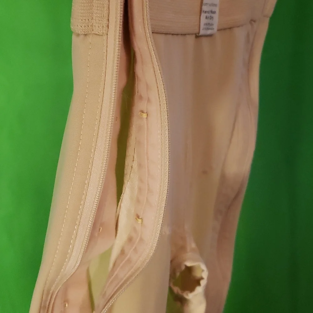 Sculptures Compression Wear - Picture 4 of 4